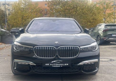BMW 730, 2017