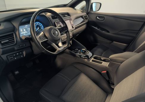 Nissan Leaf, 2021 3