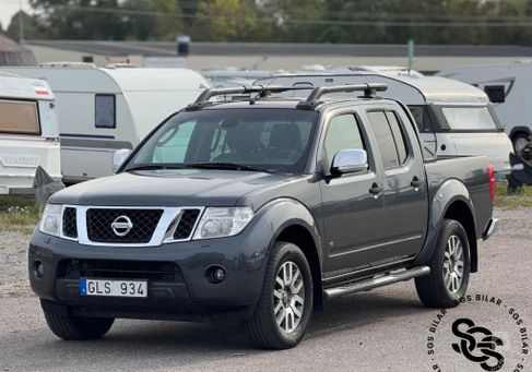 Nissan Navara, 2011