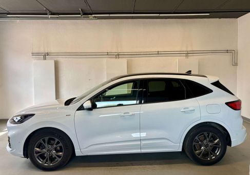 Ford Kuga, 2022