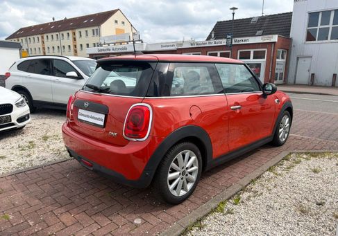 MINI ONE, 2018