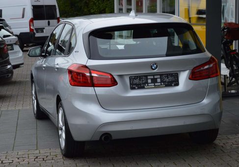 BMW 225, 2018