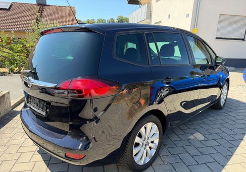 Opel Zafira, 2018