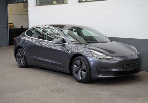 Tesla Model 3, 2019 3