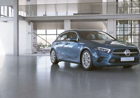 Mercedes-Benz A 220, 2022