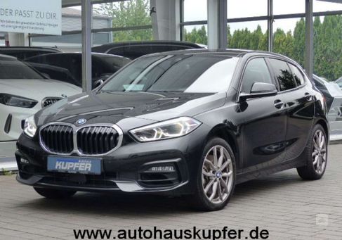 BMW 120, 2021