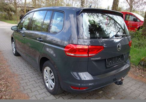 Volkswagen Touran, 2018 3