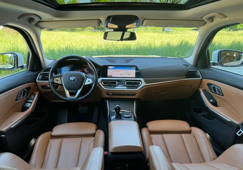 BMW 320, 2022