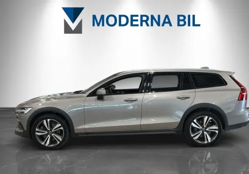 Volvo V60 Cross Country, 2022