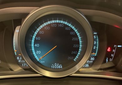 Volvo V40 Cross Country, 2017