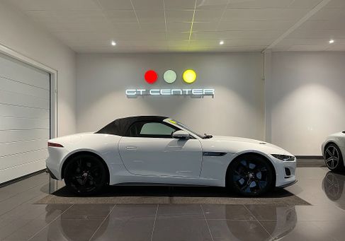 Jaguar F-Type, 2021