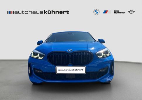 BMW 118, 2021