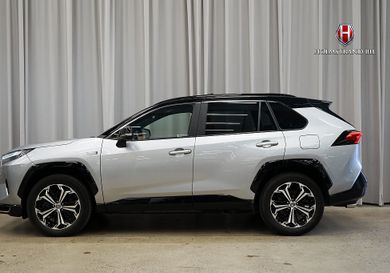 Toyota RAV 4, 2023