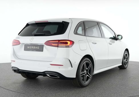 Mercedes-Benz B 250, 2022