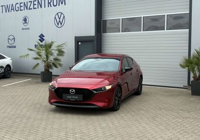 Mazda 3, 2025
