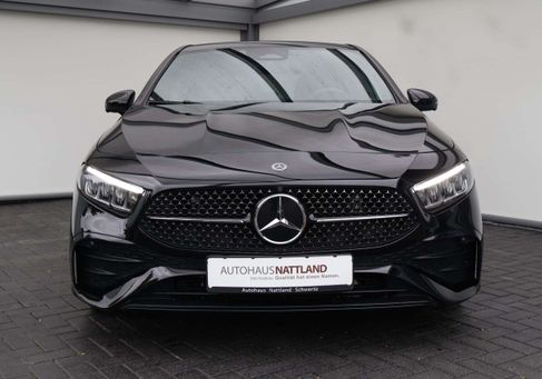 Mercedes-Benz A 200, 2023