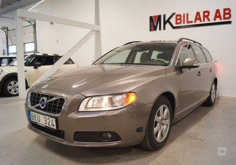 Volvo V70, 2011