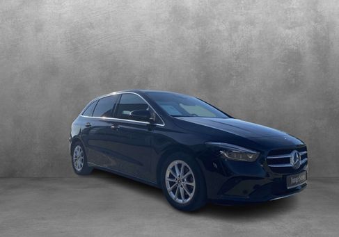 Mercedes-Benz B 200, 2022