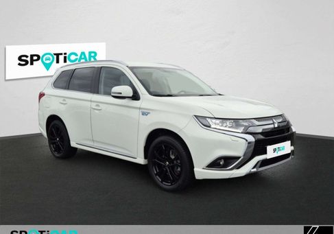 Mitsubishi Outlander, 2020