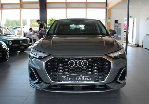Audi Q3, 2022 2