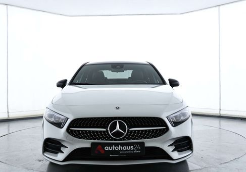 Mercedes-Benz A 200, 2022