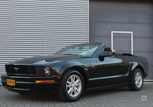 Ford Mustang, 2005