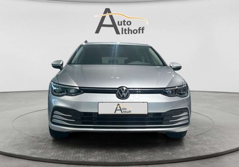 Volkswagen Golf, 2022