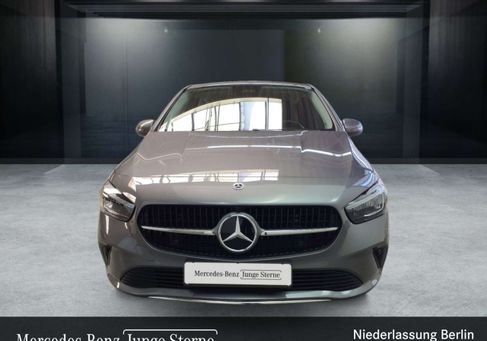 Mercedes-Benz B 200, 2026 3