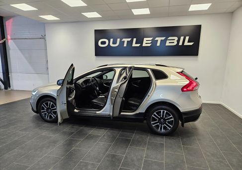 Volvo V40 Cross Country, 2018