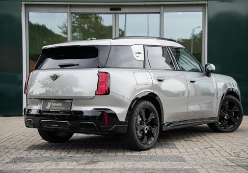 MINI John Cooper Works Countryman, 2025 3