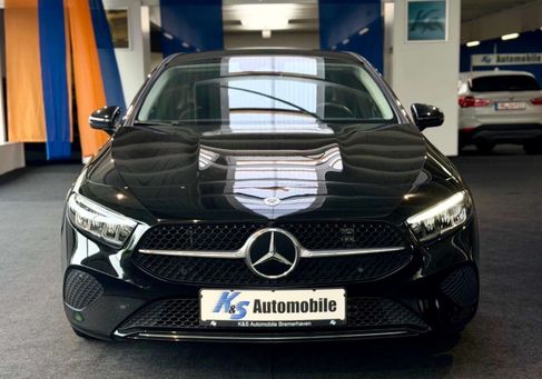 Mercedes-Benz A 200, 2023
