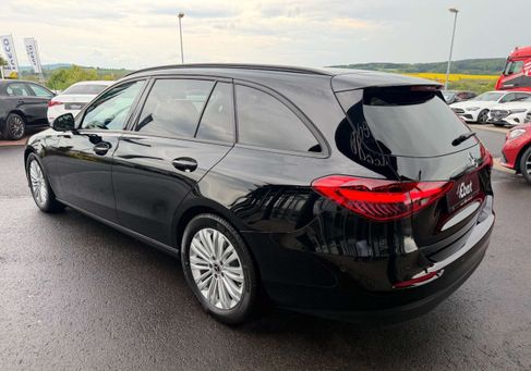 Mercedes-Benz C 180, 2022
