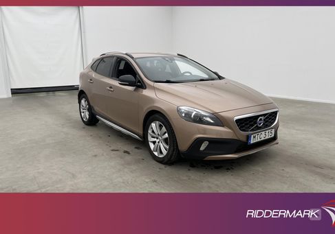 Volvo V40 Cross Country, 2016