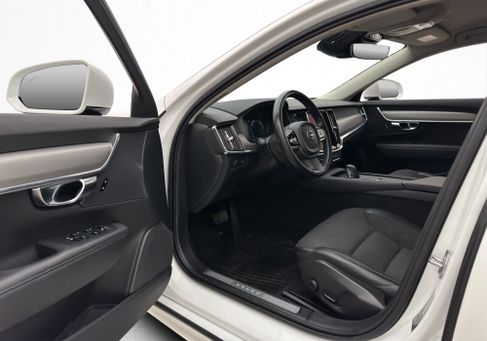 Volvo V90, 2021