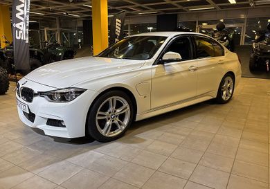 BMW 330, 2017