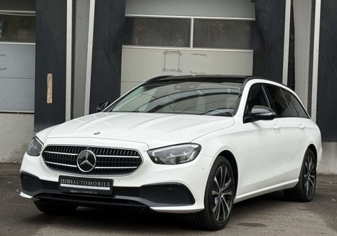 Mercedes-Benz E 300, 2022