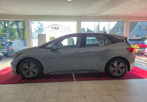 Cupra Born, 2024