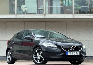 Volvo V40, 2018