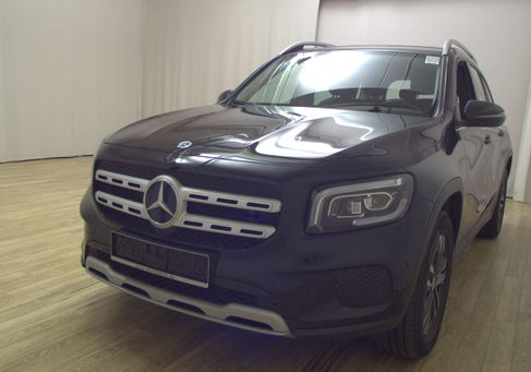 Mercedes-Benz GLB 200, 2023 2