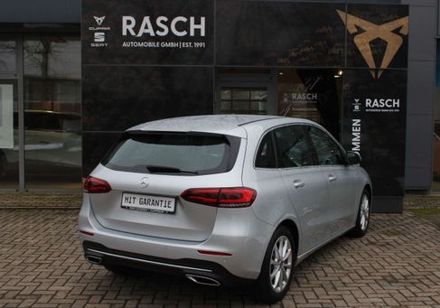 Mercedes-Benz B 180, 2021