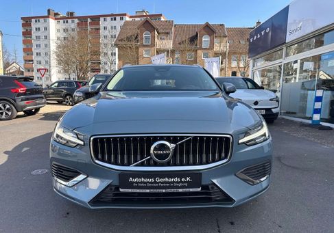 Volvo V60, 2023