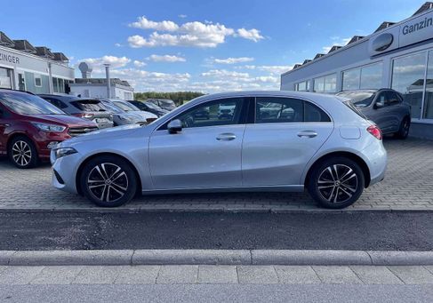 Mercedes-Benz A 180, 2024 2