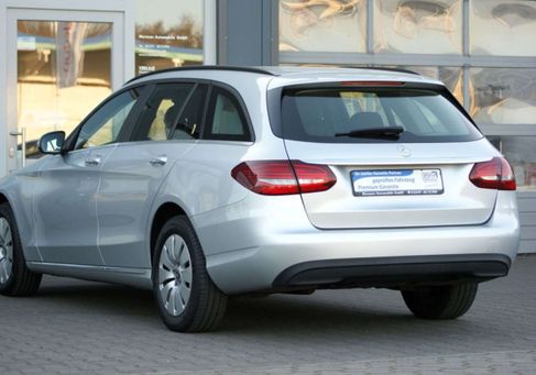 Mercedes-Benz C 200, 2021