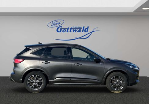 Ford Kuga, 2022