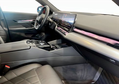 BMW, 2025 3