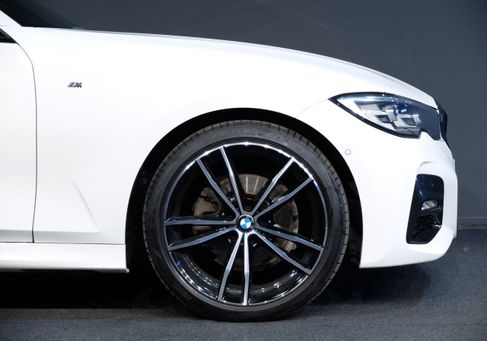 BMW 320, 2021