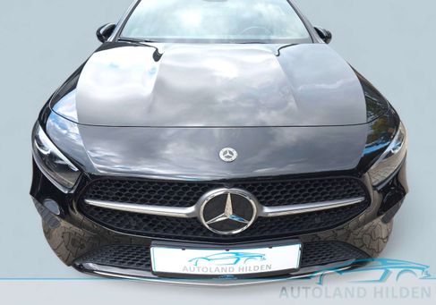 Mercedes-Benz A 200, 2023 2