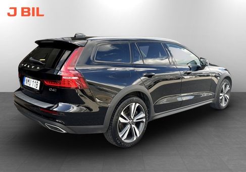 Volvo V60 Cross Country, 2020