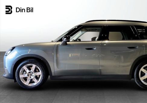 MINI, 2024