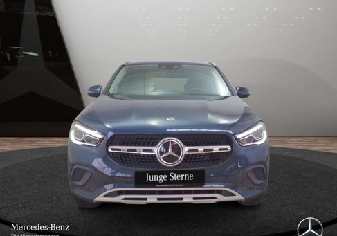 Mercedes-Benz GLA 250, 2022